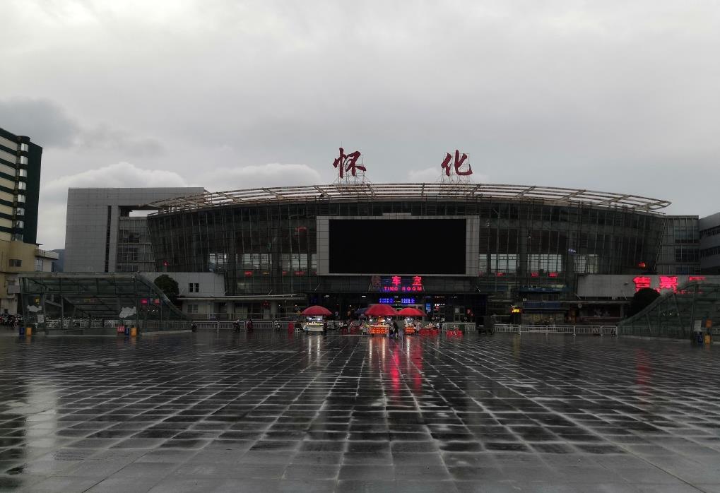 武汉到怀化货运公司派搬运/打包装 武汉到怀化货运公司派搬运/打包装