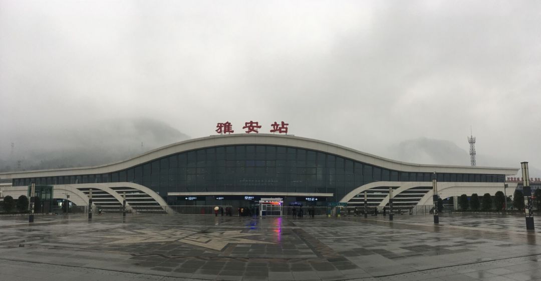 武汉到雅安货运公司派搬运/打包装